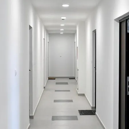 Apartman Na Dan Manojlo Istocno Sarajevo *
