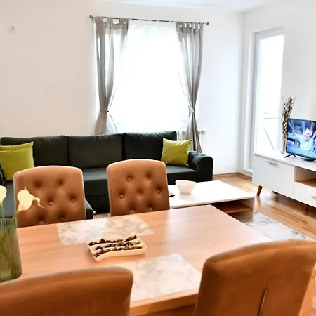 公寓 Apartman Na Dan Manojlo Istocno Sarajevo